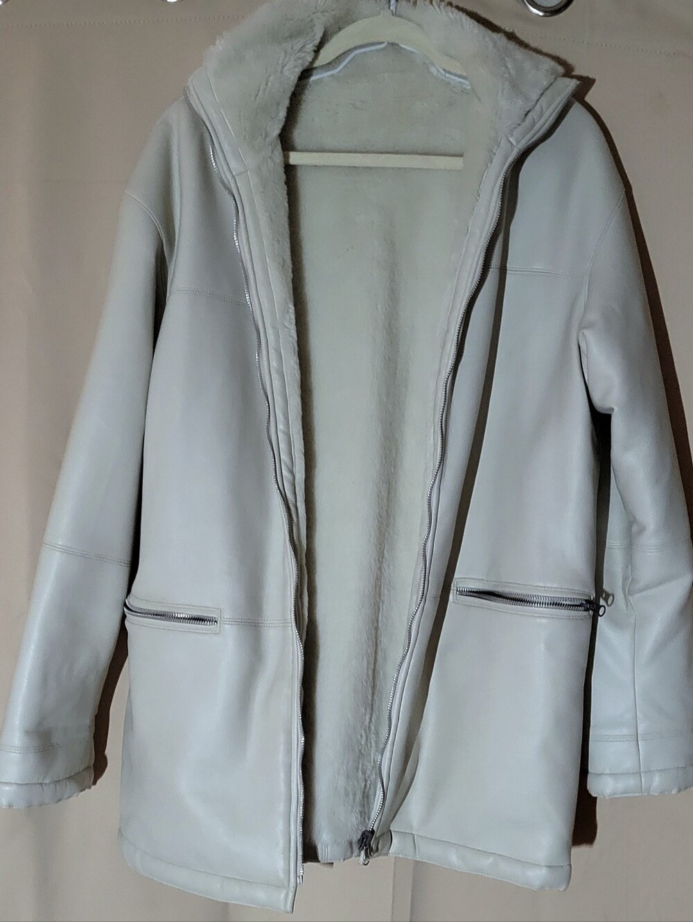 Prêt à Porter Men's Cream Faux-Shearling Zip Coat Fully Lined Size Small